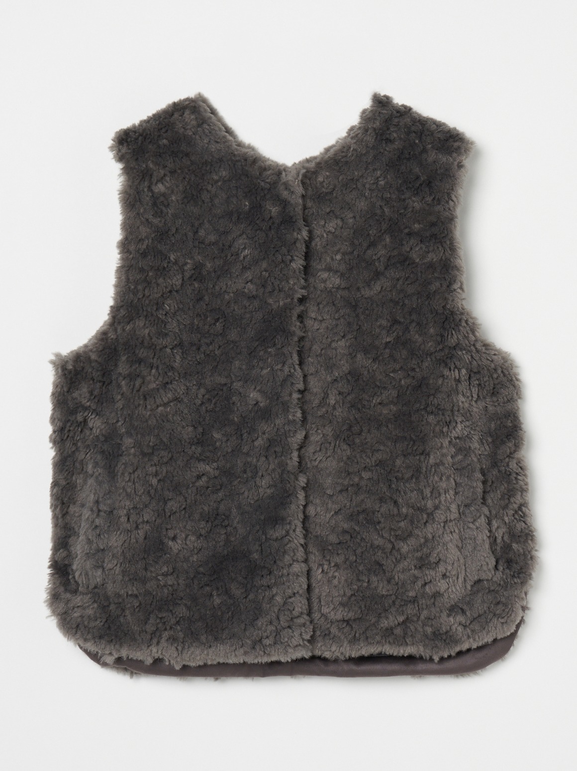Upcycled eco fur outer vest｜スリードッツ オフィシャルオンライン
