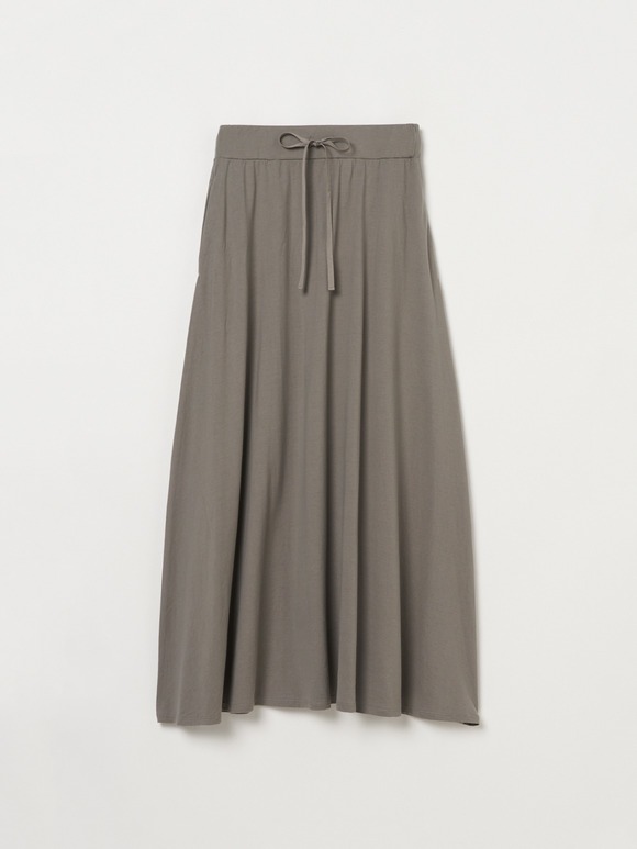 Long staple yarn skirt