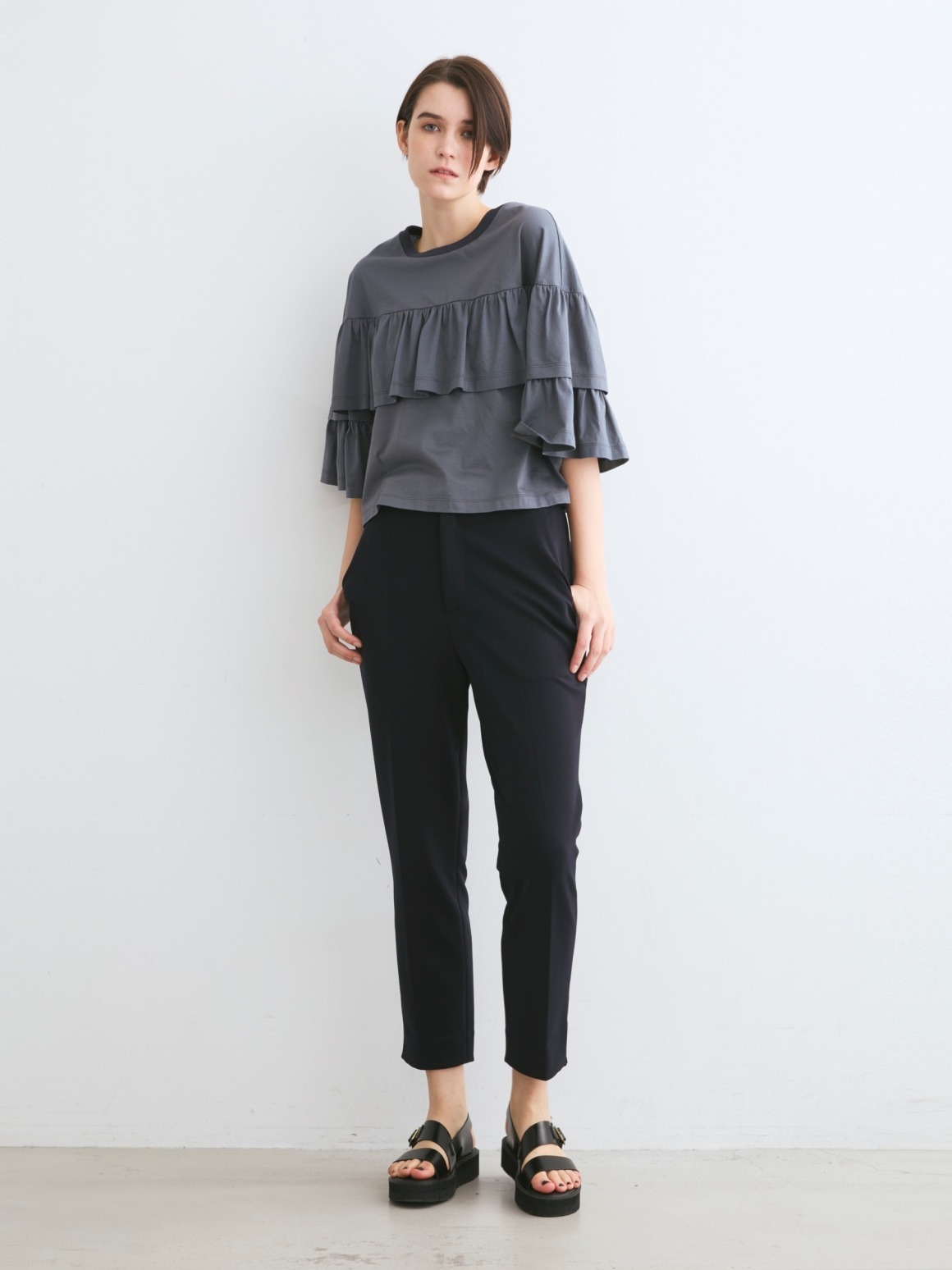 Deco t-shirt ruffle sleeve｜スリードッツ オフィシャルオンライン