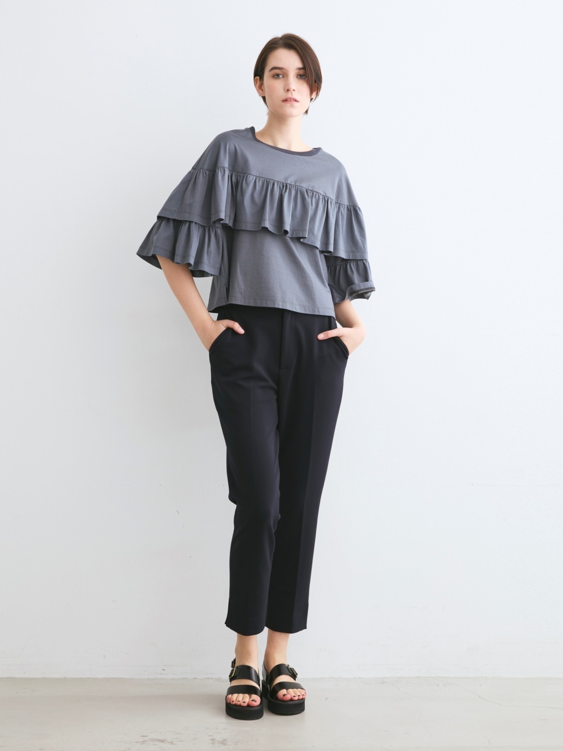 Deco t-shirt ruffle sleeve｜スリードッツ オフィシャルオンライン