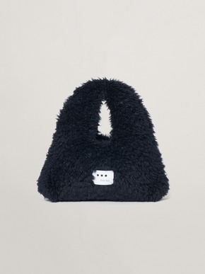 ecopel fur triangle bag 詳細画像