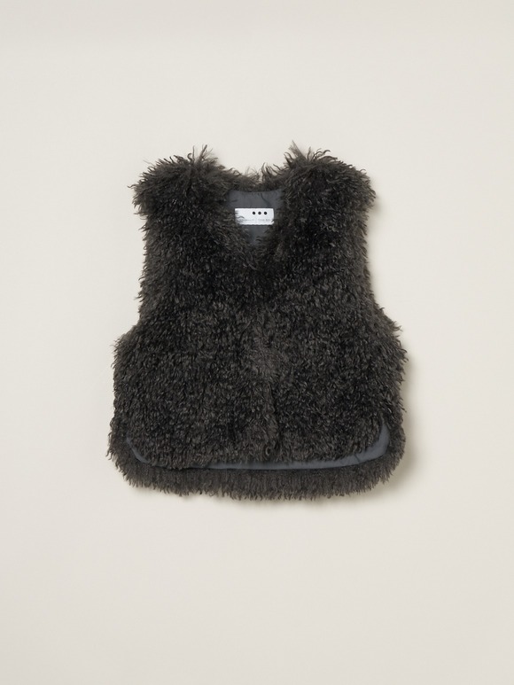 Wavy fur short gilet