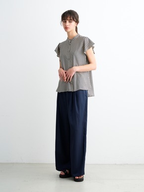 Silky twill flair sleeve top 詳細画像