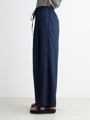 Silky twill semi wide pants 詳細画像