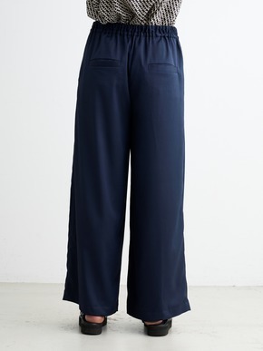 Silky twill semi wide pants 詳細画像