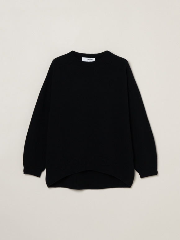 Wool garment crew neck sweater