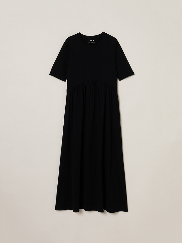 Long staple yarn gather dress