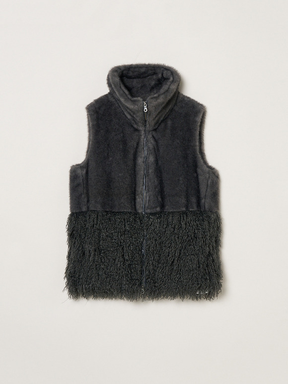 Wavy fur panel vest